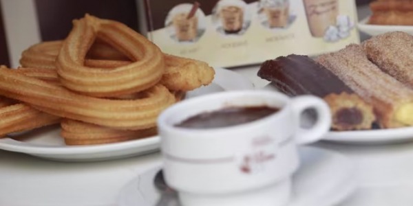 Cierre de churrería en Málaga: la falta de campana extractora de humo provoca sanción